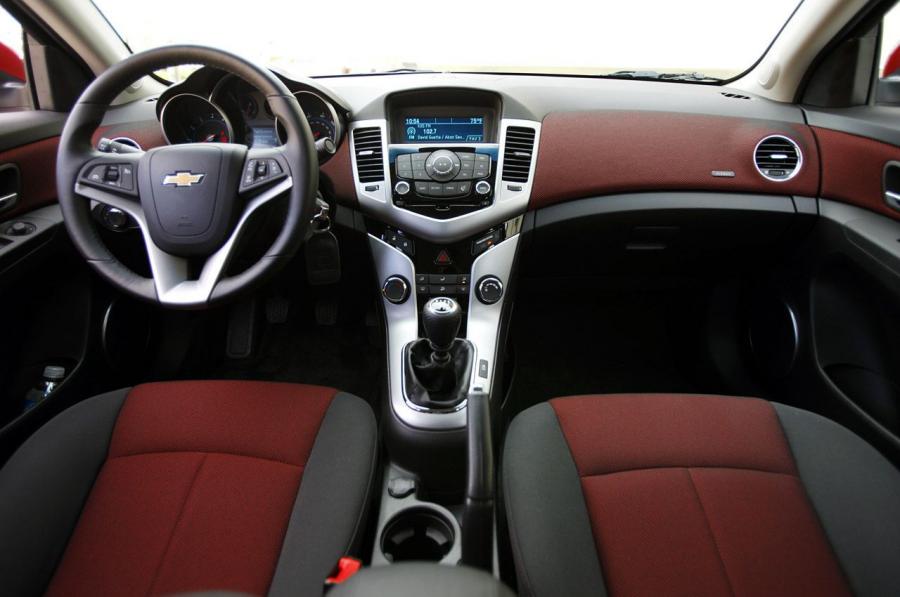  Chevrolet Cruze Eco 2011 года  (фото 36 из 47)